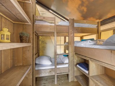 camping-aminess-maravea-safaritent-comfort-interior-bunk-beds