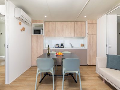 camping-arena-stupice-mobile-home-camping-home-interior-kitchen-2