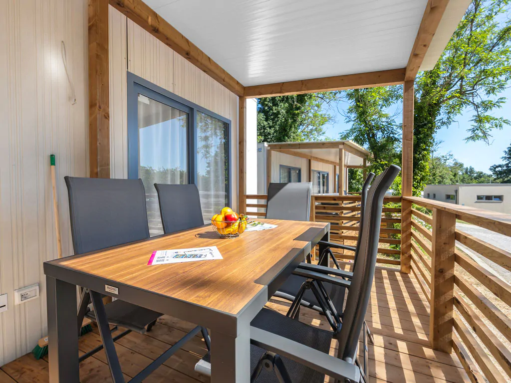 camping-bijela-uvala-easyatent-mobile-home-pula-exterior-terrace