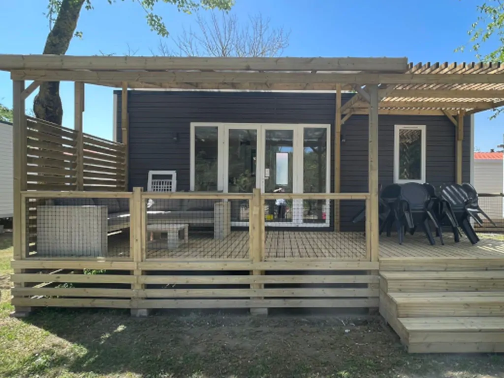park-albatros-village-riviera-760-2-ensuite-exterior-front-view