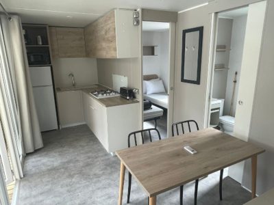 park-albatros-village-riviera-760-2-ensuite-exterior-living-room