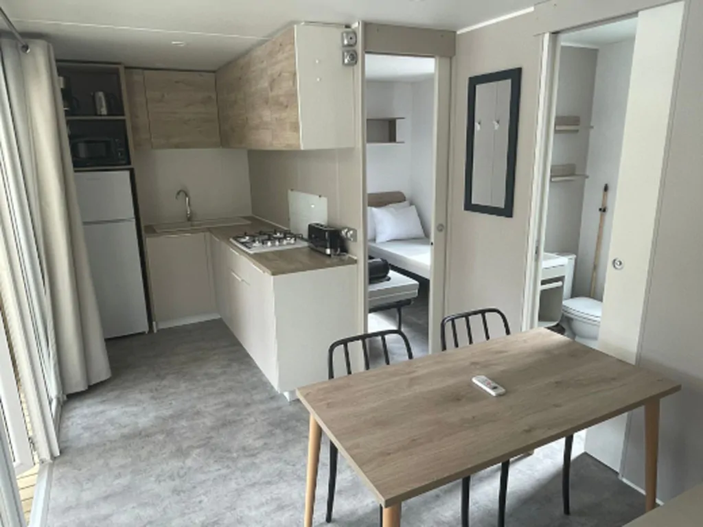 park-albatros-village-riviera-760-2-ensuite-exterior-living-room