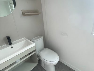 park-albatros-village-riviera-760-2-ensuite-interior-bathroom