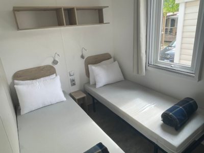 park-albatros-village-riviera-760-2-ensuite-interior-single-beds
