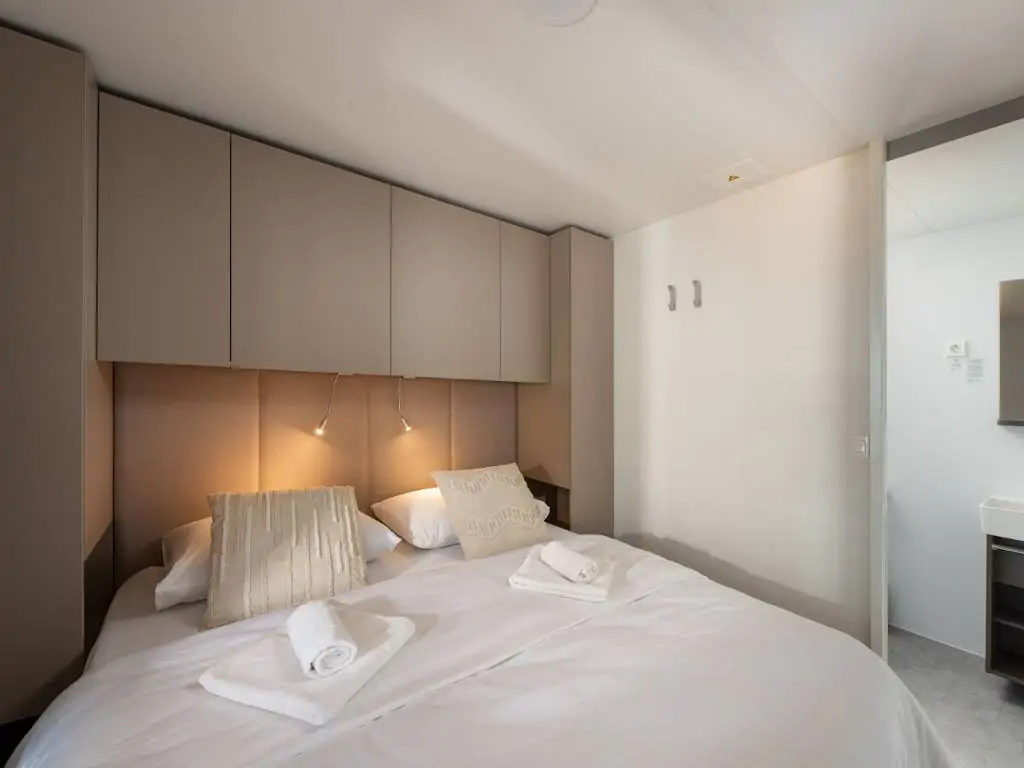 taber-discrete-lodging-mobile-home-comfort-interior-bedroom