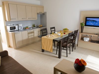 terme-catez-apartments-interior-living-room-kitchen