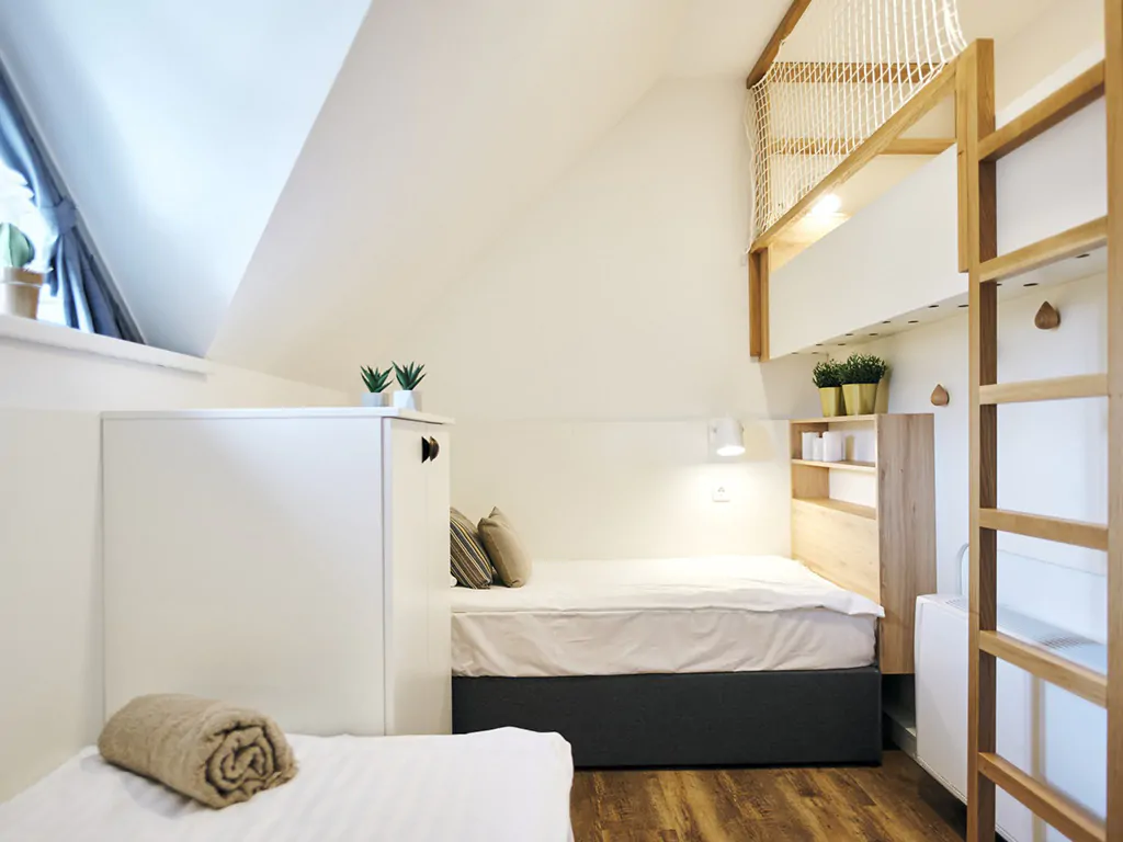 terme-catez-apartments-lux-plus-interior-bedroom-single-beds