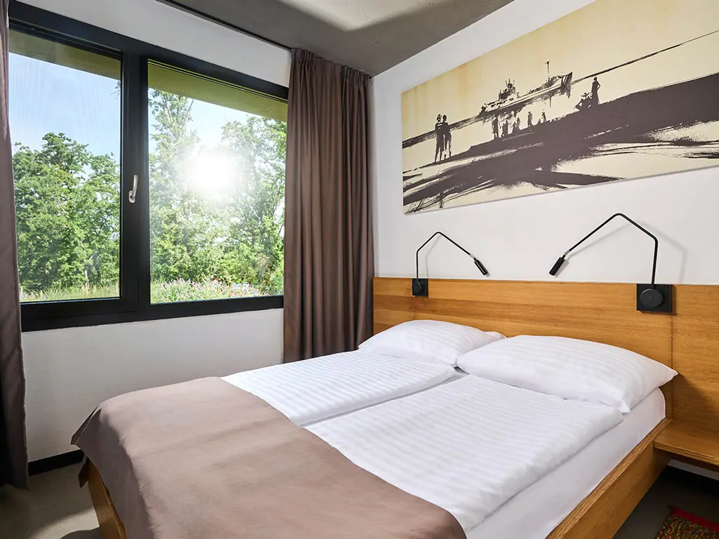 aminess-gaia-green-villas-villa-olea-interior-double-bed-second-bedroom