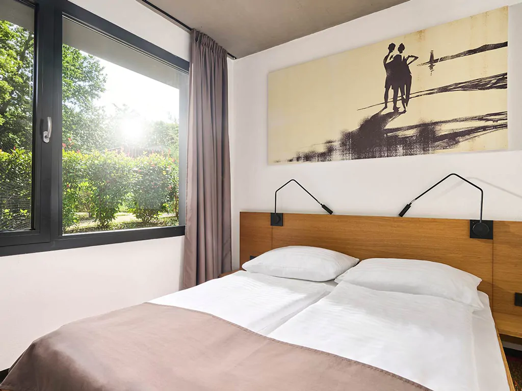 aminess-gaia-green-villas-villa-olea-interior-double-bed