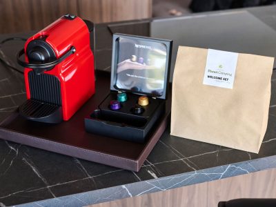 aminess-planet-camping-sirena-mobile-home-luxury-holiday-home-interior-kitchen-coffee