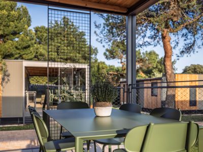 camping-koversada-covered-premium-exterior-terrace