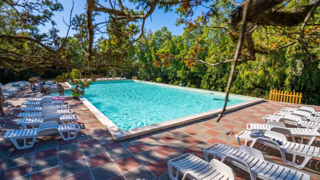 camping-village-baia-paradiso-pool-family-time