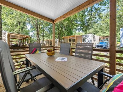 campsite-bijela-uvala-mobile-home-fuskulin-exterior-terrace