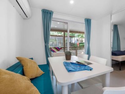 campsite-bijela-uvala-mobile-home-fuskulin-interior-living-room