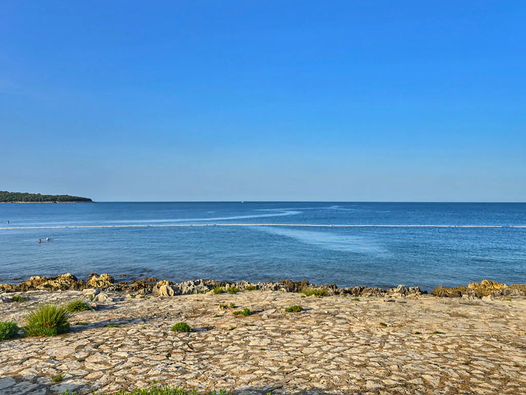 campsite-koversada-covered-sea-view