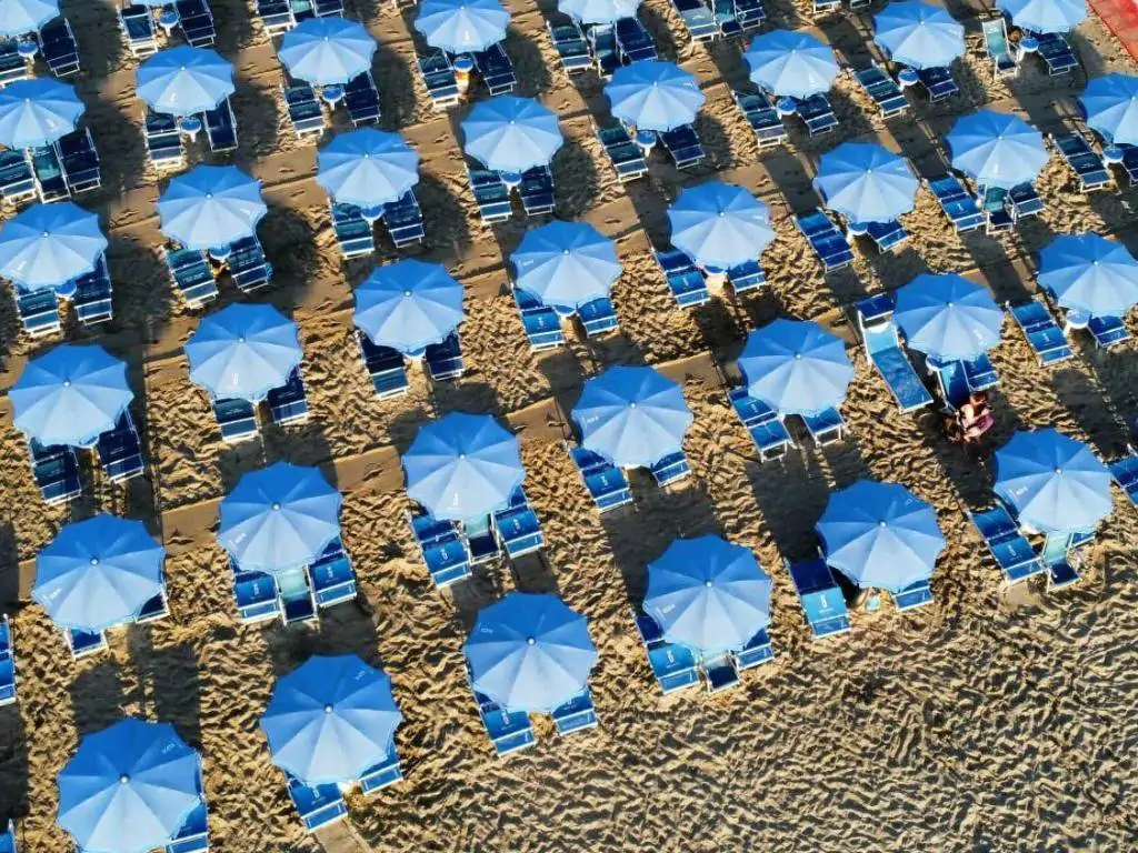 duca-amadeo-camping-village-beach