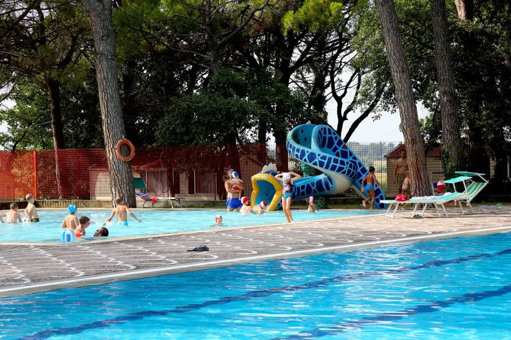 belvedere-pineta-camping-village-kids-pool-fun