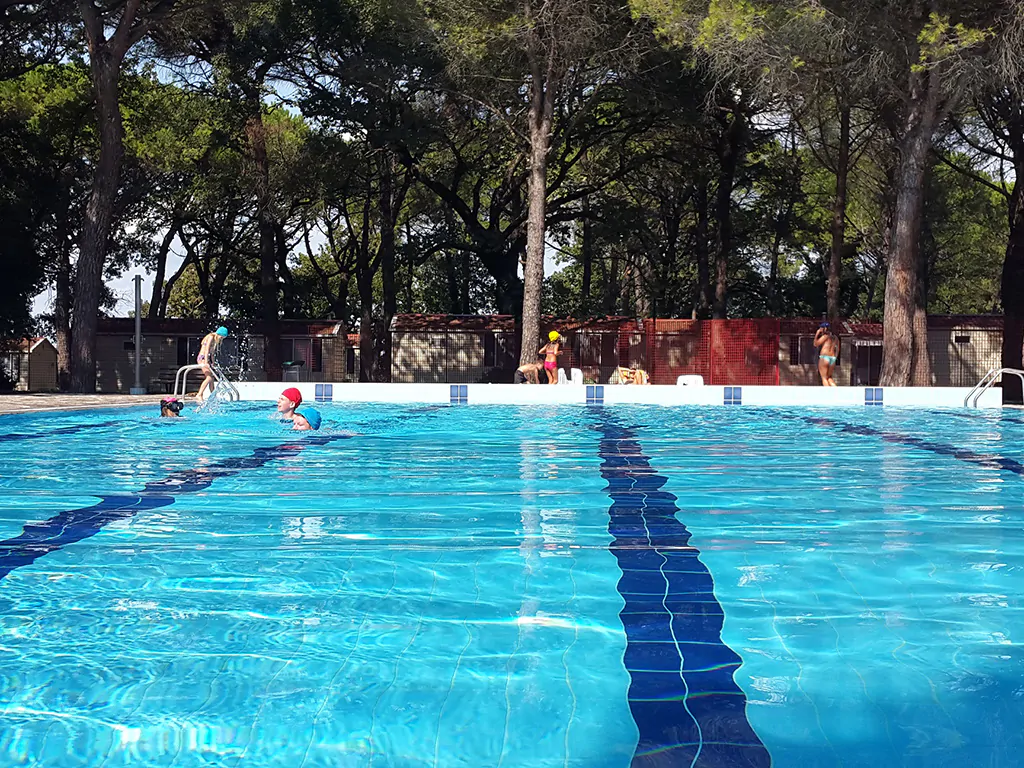 belvedere-pineta-camping-village-outdoor-pool