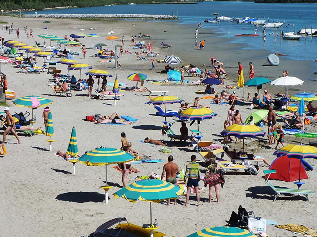 belvedere-pineta-camping-village-sandy-beach