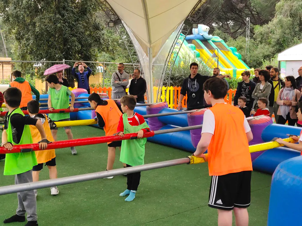 camping-village-le-esperidi-human-football