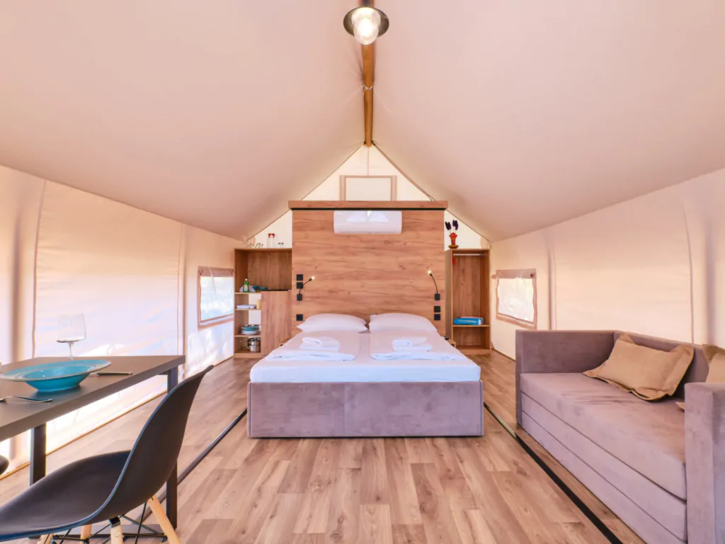 camping-cikat-couple-tent-living-room