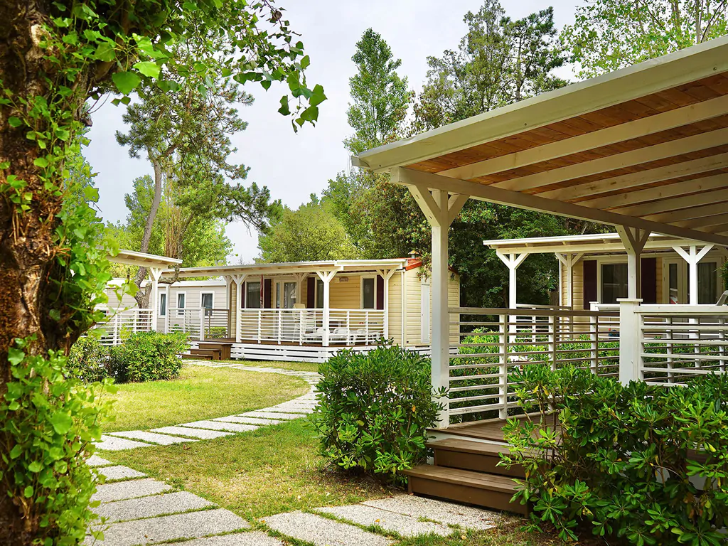 klassik-a-exterior-covered-terrace