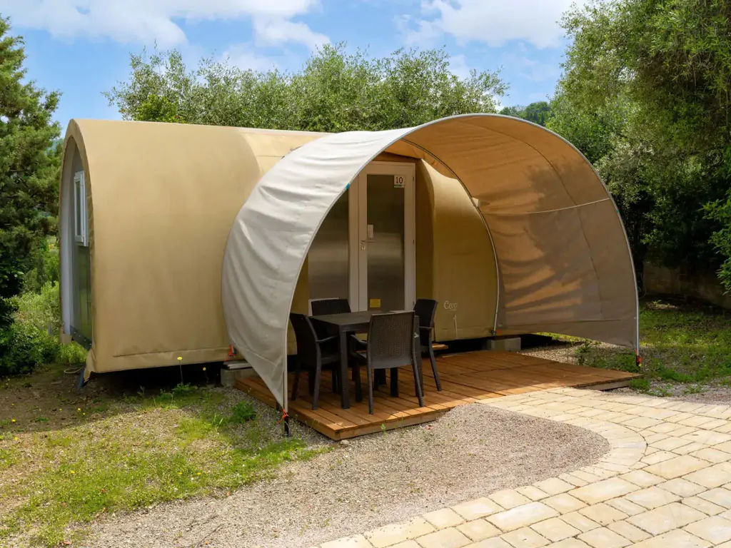 lago-idro-glamping-boutique-glamping-tent-coco-suite-exterior-entrance