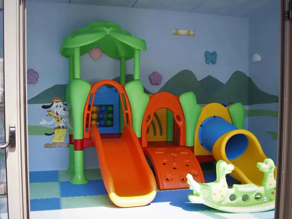 lago-idro-glamping-boutique-interior-kids-club-1024x768-jpg