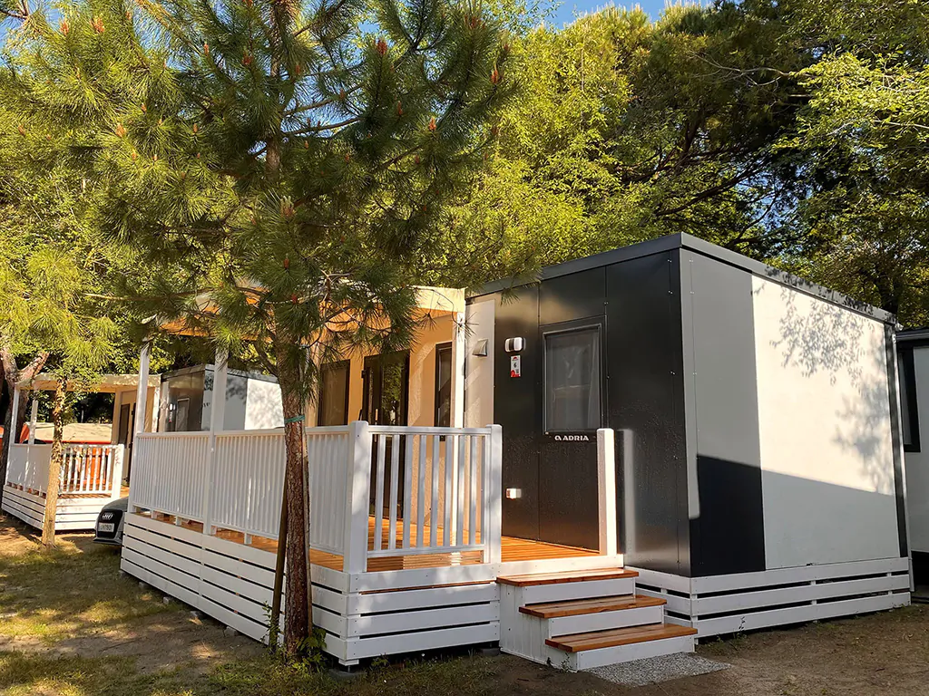 sant-angelo-camping-village-terrace-exterior-in-nature