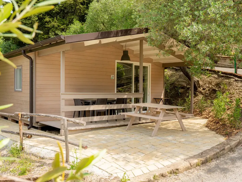 vallicella-glamping-resort-chalet-for-6-terrace