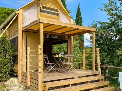 vallicella-glamping-resort-terrace