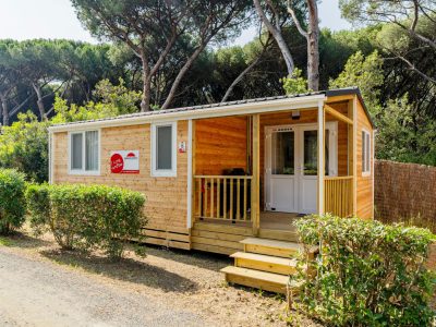 camping-le-esperidi-mobile-home-premium-k-exterior-sideview