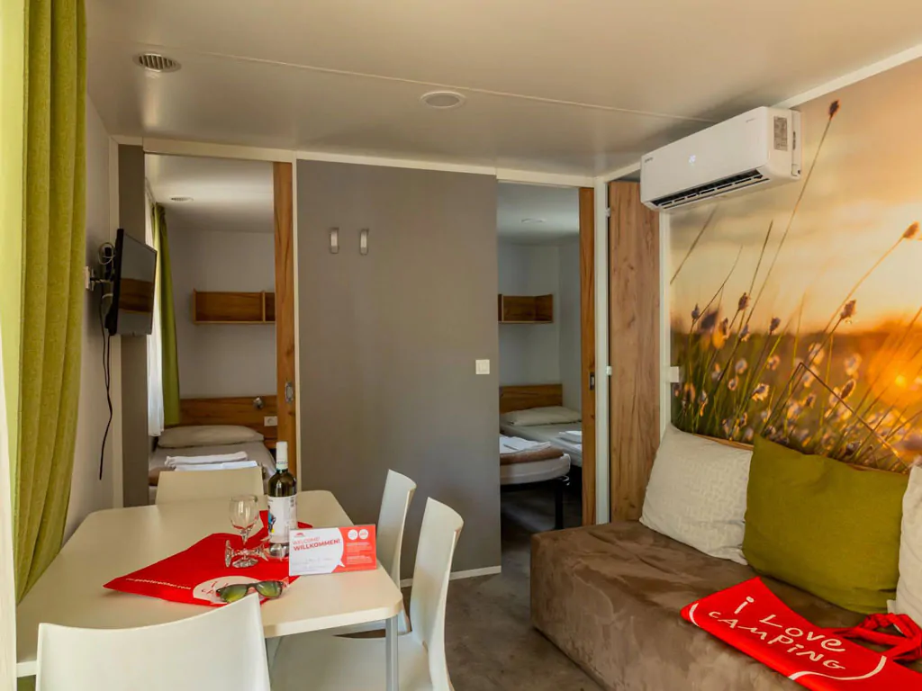 camping-union-lido-mobile-home-premium-la-interior-livingroom