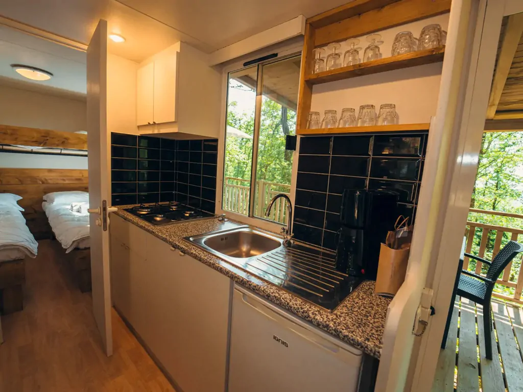 cottage-classic-living-room-and-kitchen