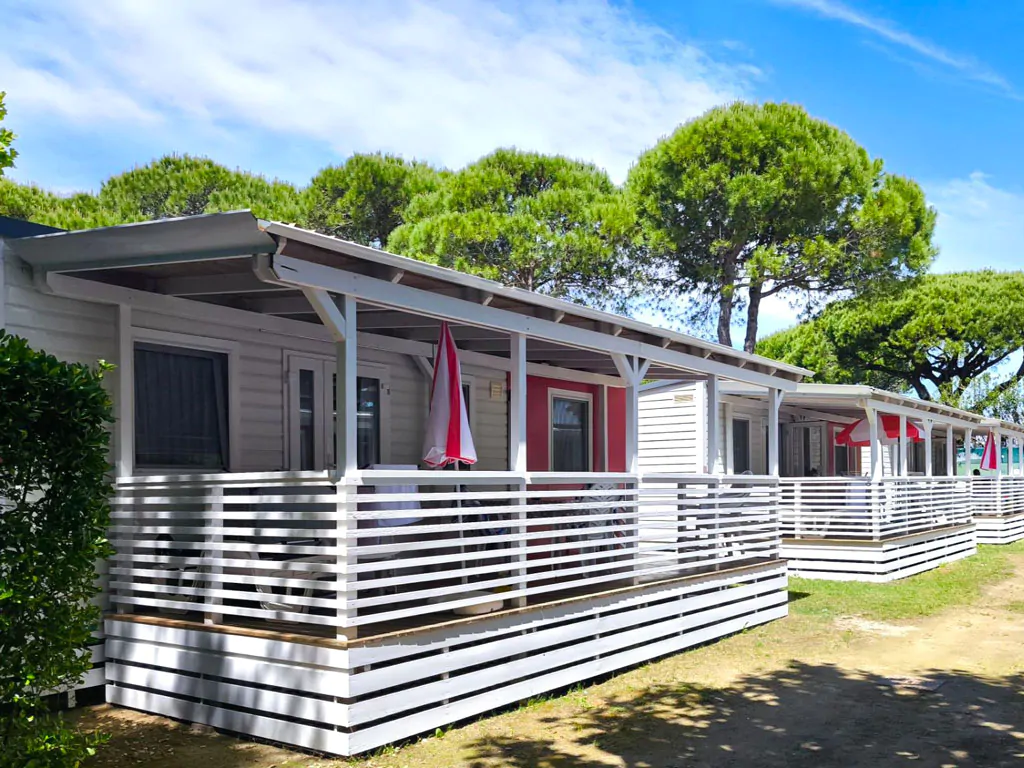italy-camping-village-mobile-home-premium-a-plus-exterior-row