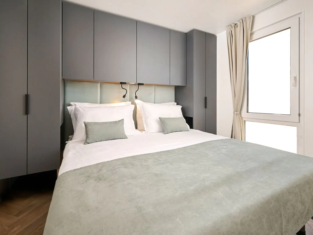 aminess-atea-camping-resort-luxury-glamping-villa-interior-bedroom-double-bed