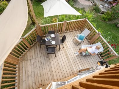 vallicella-glamping-resort-airlodge-interior-uncovered-terrace