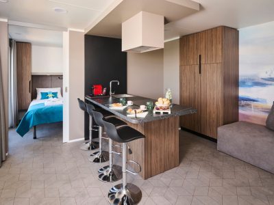 aminess-planet-camping-sirena-mobile-home-luxury-sea-view-with-private-pool-interior-kitchen-view