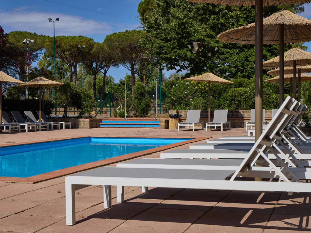 camping-costa-d-argento-sunbeds-at-pool