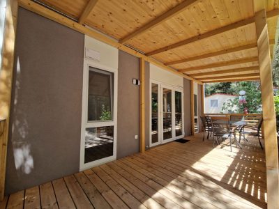 campsite-kozarica-mobile-home-premium-exterior-terrace-outside-view