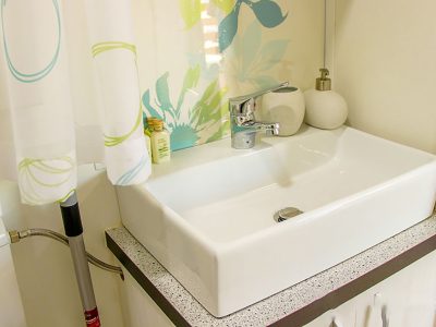 campsite-saksida-mobile-homes-interior-bathroom