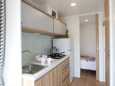 campsite-saksida-mobile-homes-interior-kitchen
