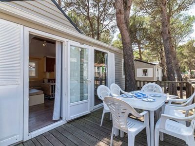hu-i-pini-village-mobile-home-classic-exterior-terrace