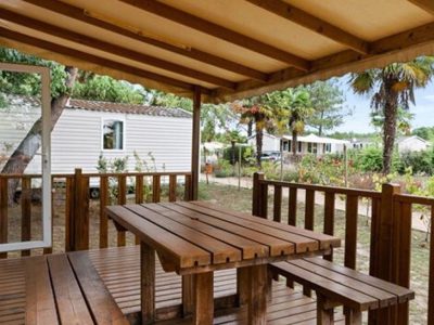 hu-i-pini-village-mobile-home-classic-plus-exterior-terrace