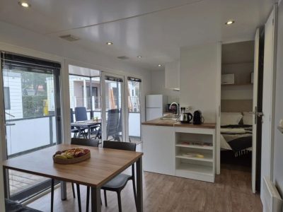 camping-bella-italia-moible-home-bella-family-exterior-kitchen