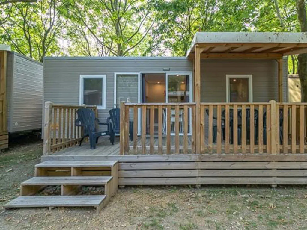 hu-fabulous-village-mobile-home-comfort-exterior-mobile-home-view-2