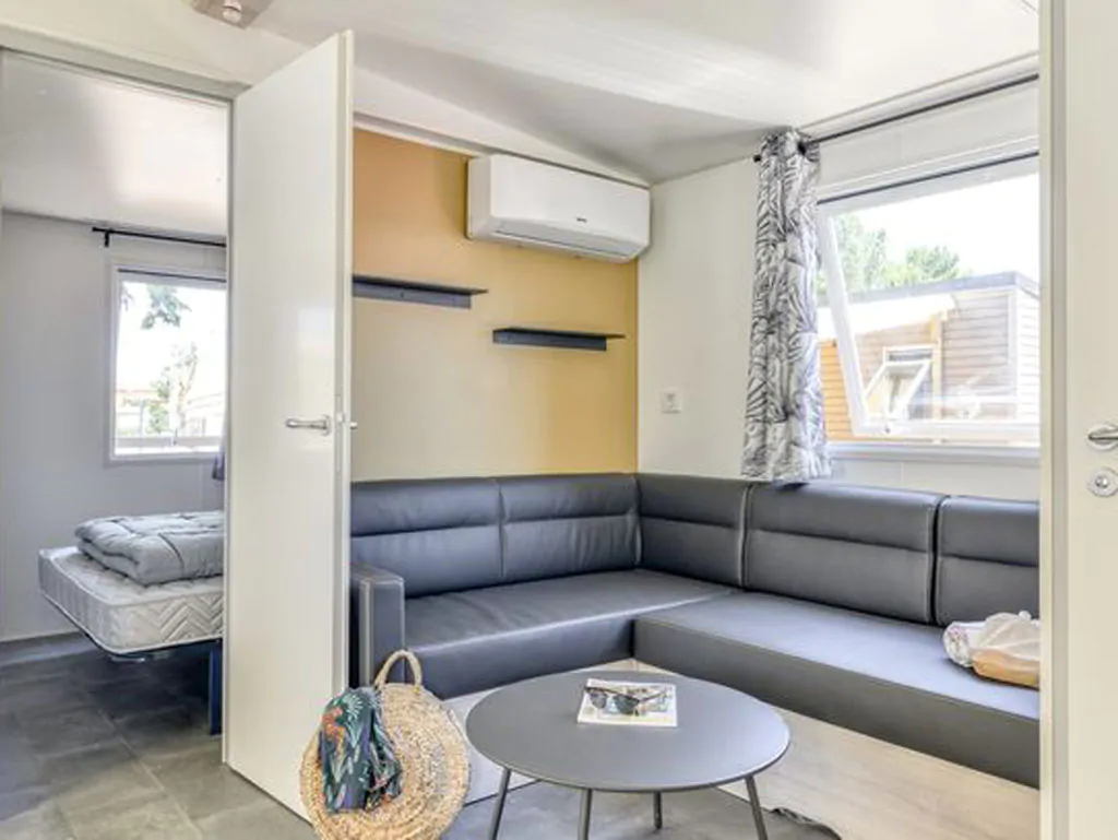 hu-fabulous-village-mobile-home-premium-interior-living-room