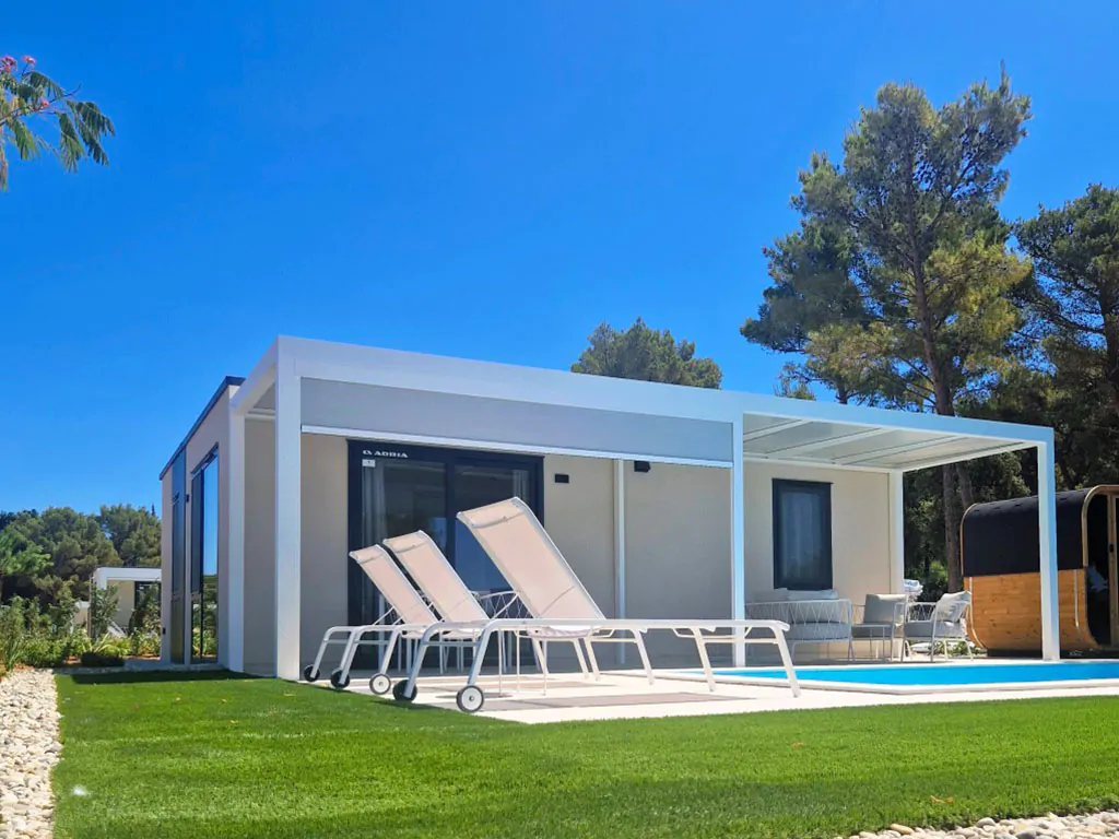 amadria-park-sibenik-mobile-home-beach-villa-exterier-house-view