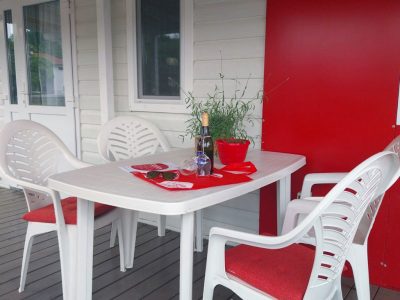 camping-iris-park-lago-di-garda-mobile-home-premium-a-plus-exterior-terrace