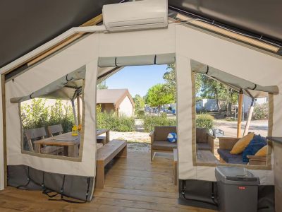 campsite-zelena-laguna-safari-tent-comfort-airco-interior-airco